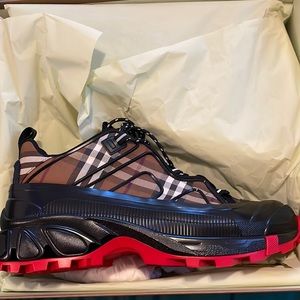 COPY - Burberry Arthur Sneaker Birch Brown